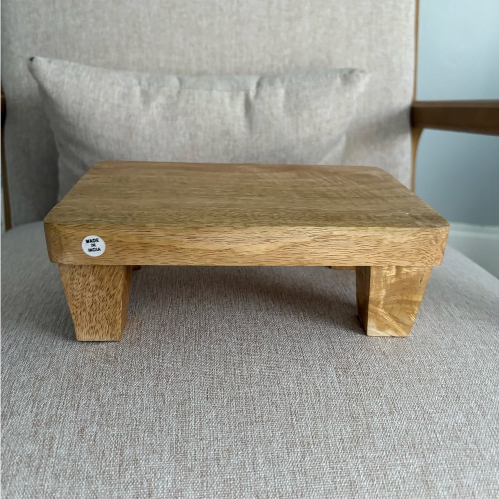 Small Wooden Display Stand - Natural Wood
